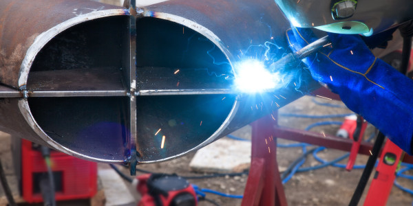 Soldadores · Soldadura Electrodo, Tig, Mig, Mag, Arco Submerso Vencillón · Reparación y Mantenimiento de Estructuras y Equipos